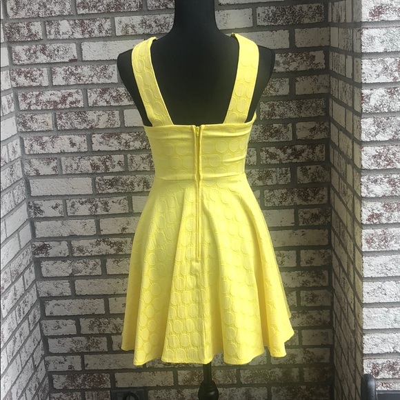 B. Darlin Yellow Springtime Dress - Picture 11 of 12